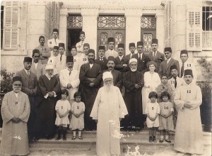 پارسی‌انجمن: در پاسداری و پالایش زبان پارسی soheil_afnan_family-300x220 درباره‌ی سهیل محسن افنان شهربراز سهیل محسن افنان پارسی انجمن